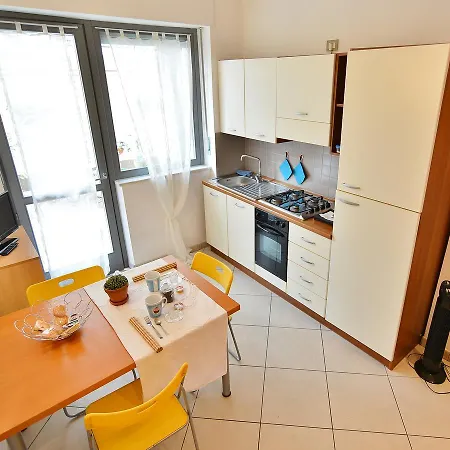 Apartment Casa Crissi *