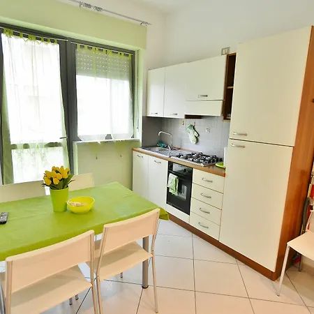 Casa Crissi Апартаменты *